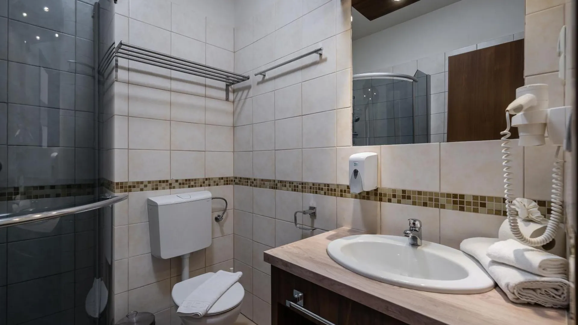 Hotel Elit Boutique Rooms- Best Location By Bqa Budapest