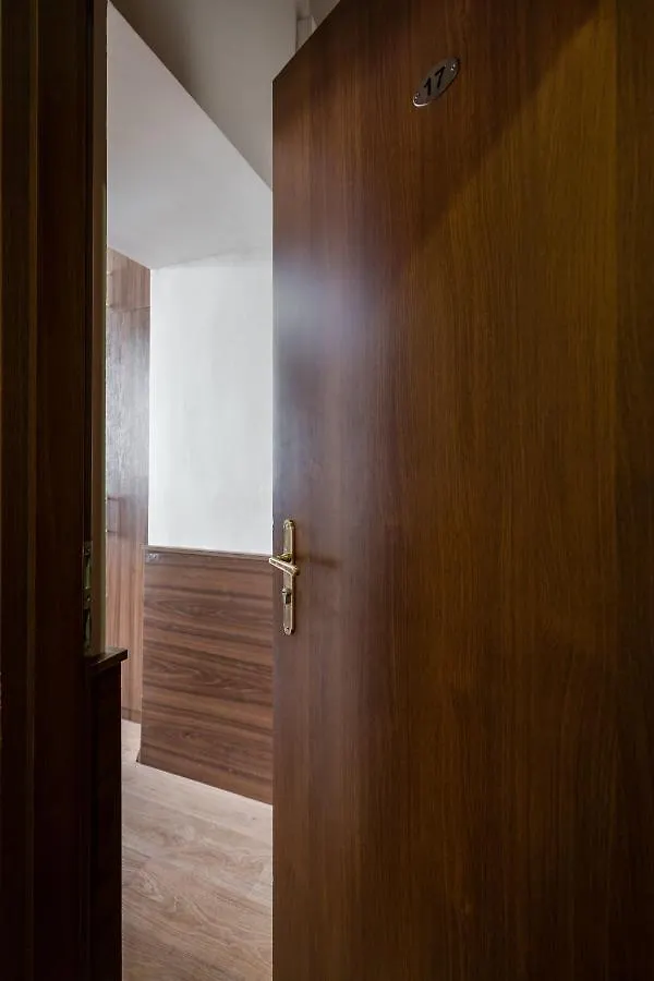 Hotel Elit Boutique Rooms- Best Location By Bqa Budapest Hungary