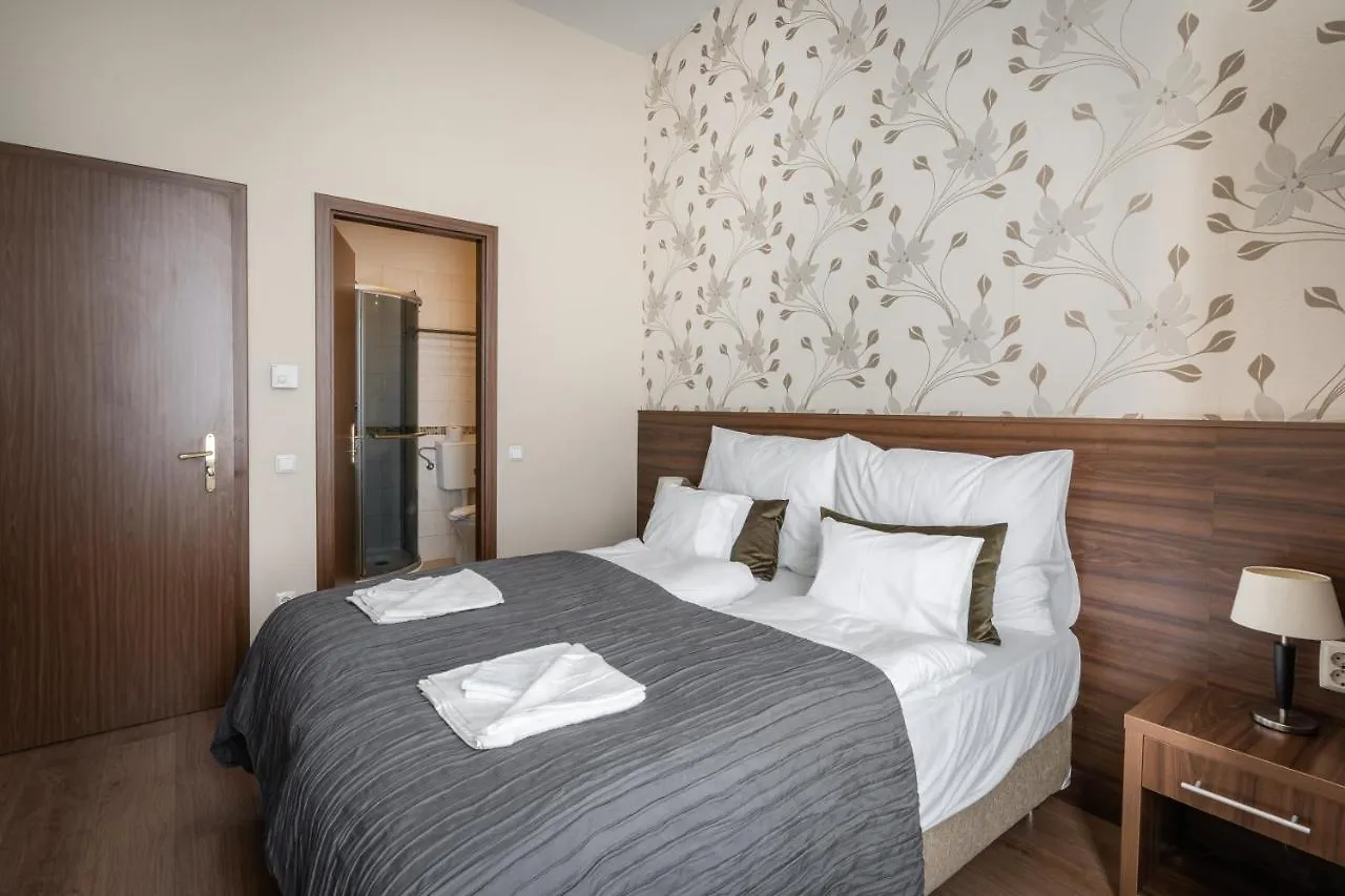 Hotel Elit Boutique Rooms- Best Location By Bqa Budapest