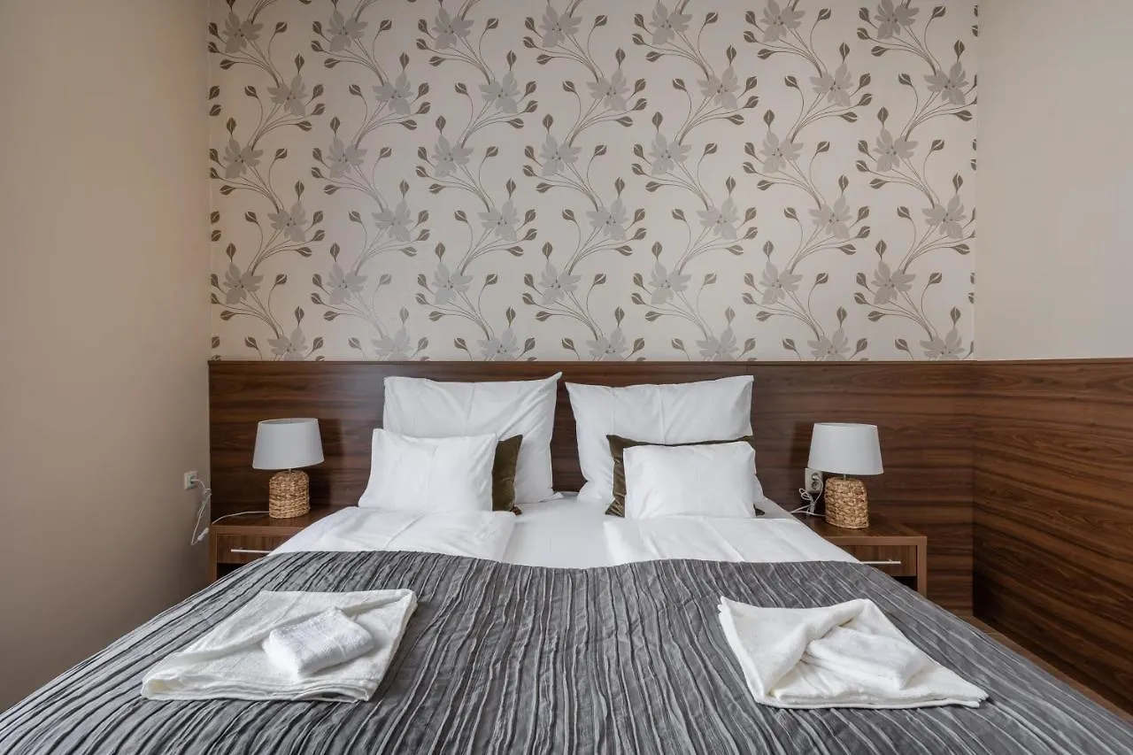 Elit Boutique Rooms- Best Location By Bqa Budapest 0*,  Hungary