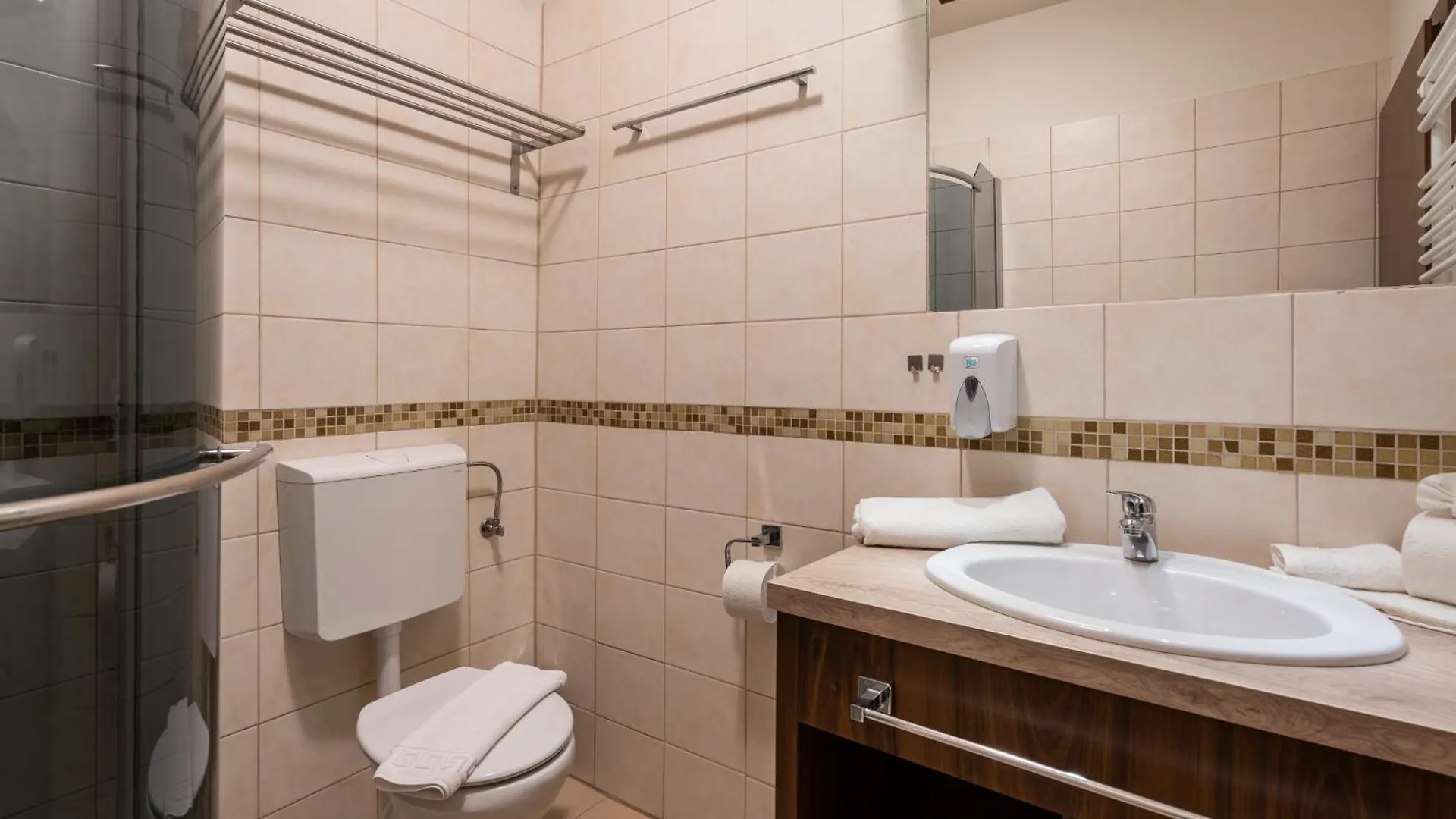 Elit Boutique Rooms- Best Location By Bqa Budapest Hotel