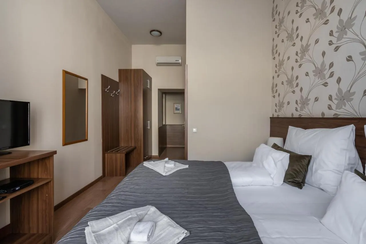 Elit Boutique Rooms- Best Location By Bqa Budapest 0*,