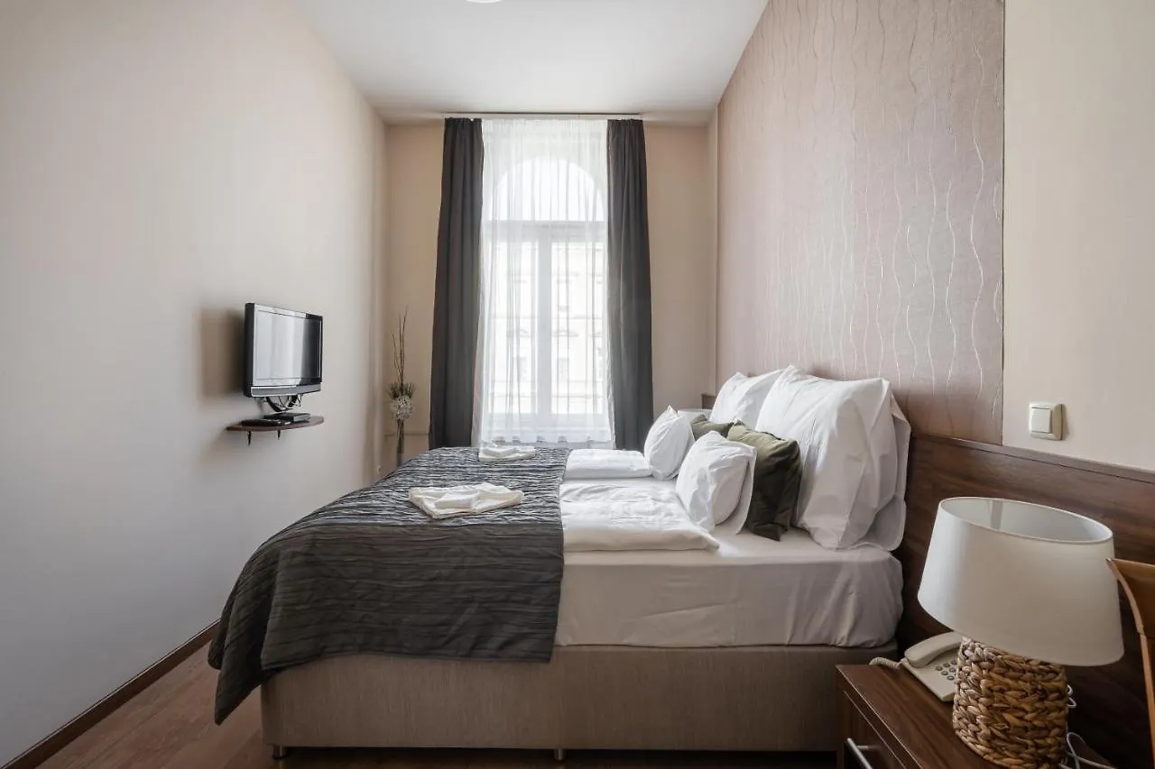 Elit Boutique Rooms- Best Location By Bqa Budapest 0*,