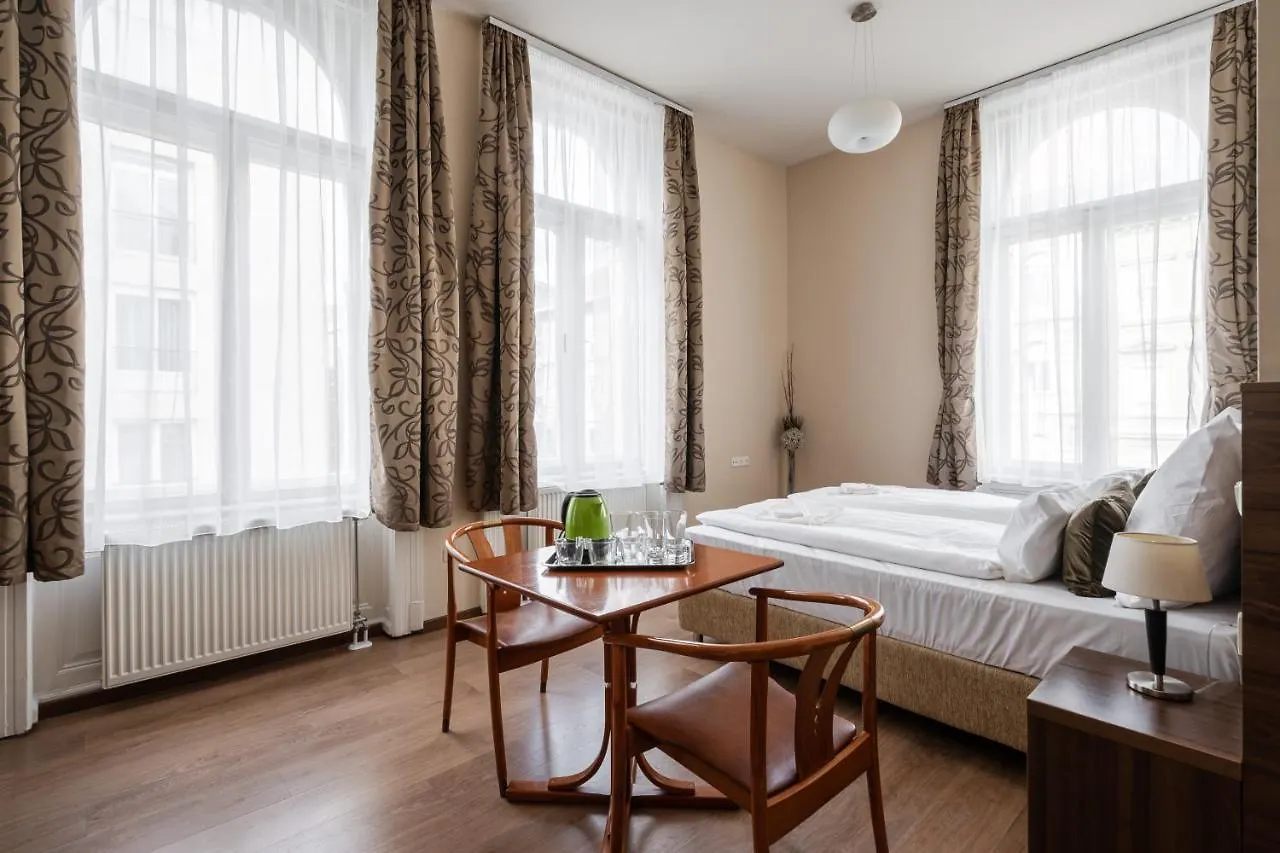Hotel Elit Boutique Rooms- Best Location By Bqa Budapest