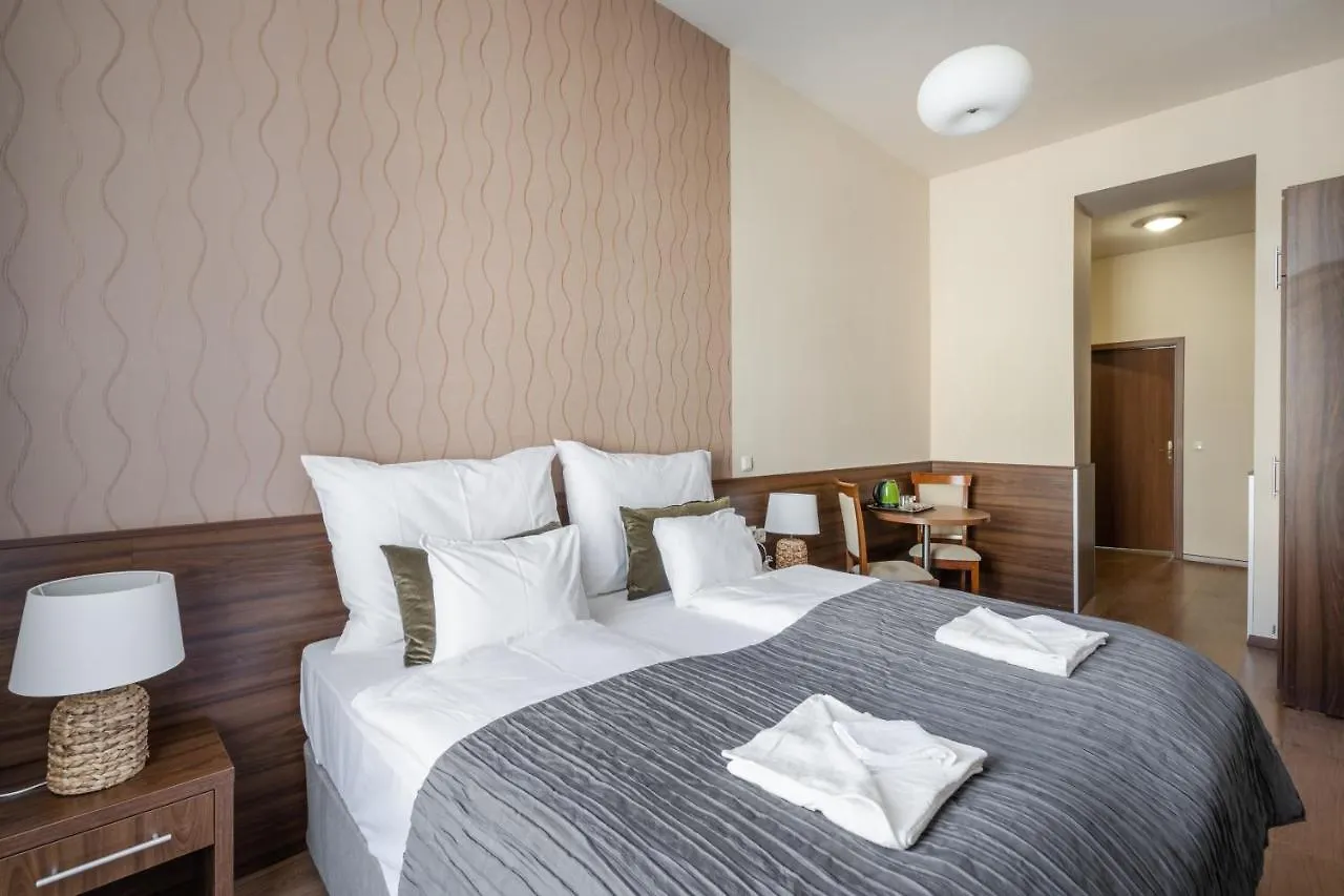 Hotel Elit Boutique Rooms- Best Location By Bqa Budapest Ungarn